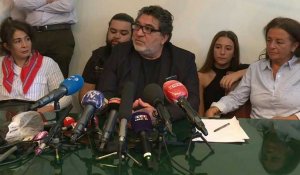 Affaire Chouviat: la famille réclame la suspension des policiers et demande au gouvernement d'agir