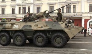 Défilé militaire à Vladivostok pour célébrer les 75 ans de la victoire sur l'Allemagne nazie