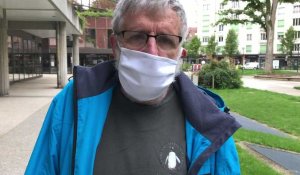 Interview de Bernard, habitant d'Annecy venu récupérer son masque en tissu