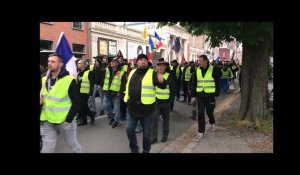 Manifestation nocturne des Gilets jaunes à Douai