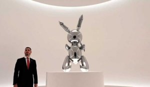 L'oeuvre de Jeff Koons "Rabbit" aux enchères pour 91,1 millions de dollars