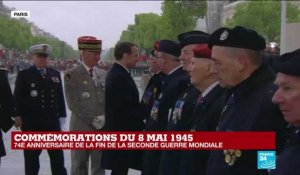 Commémorations du 8 mai 1945 : Emmanuel Macron salue les anciens combattants
