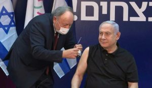 Israël: Netanyahu premier vacciné "pour montrer l'exemple"