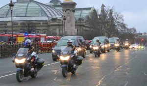 Hommage au passage du cortège funèbre de trois soldats français tués au Mali