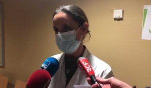 Première journée de vaccination au centre hospitalier Annecy-Genevois : interview du docteur Janssen, infectiologue
