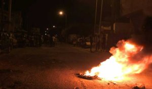 Sénégal: nuit d'incidents à Dakar à nouveau sous couvre-feu
