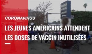 VIDÉO. Covid-19 : Les jeunes américains attendent les doses de vaccin inutilisées