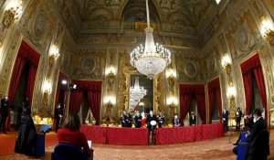 Crise politique en Italie : les tractations se poursuivent