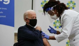 États-Unis : Joe Biden vacciné, le plan de soutien à l'économie approuvé par le Congrès