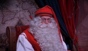 Finlande: sans touristes, ambiance solitaire pour le père Noël dans son village