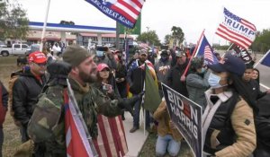 Texas: tensions entre partisans de Trump et Biden avant l'arrivée du président