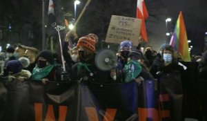 Manifestation à Varsovie contre la quasi-interdiction de l'avortement