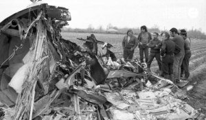 VIDÉO. 50 ans après le crash d'un avion à La Planche, ils rendent hommage aux 68 victimes