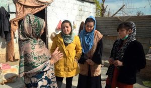 Les réfugiées afghanes retournent à l'école au Pakistan