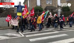 VIDÉO. Plus de 3 000 personnes défilent à Guingamp contre la réforme des retraites 