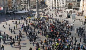 Lille : les manifestants arrivent sur la Grand place de Lille
