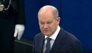 Scholz: l'UE ne doit pas être "intimidée" par la démonstration de force de Poutine