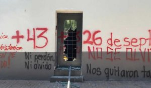Mexique: le centre national de renseignement vandalisé lors d'une manifestation