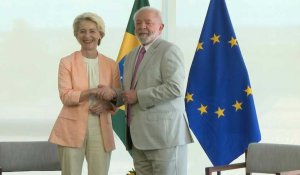 Lula reçoit la présidente de la Commission européenne Ursula Von der Leyen à Brasilia