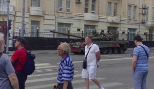 Chars et soldats de Wagner dans la ville de Rostov au sud de la Russie