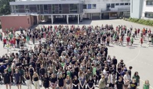 Les élèves du collège Camus, à Lumbres, organisent un flashmob