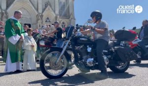 VIDÉO. 300 motards viennent faire bénir leur moto dans l'Orne