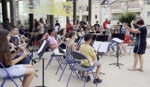 VIDÉO.Les Juniors ouvrent la fête de la musique à Sablé 