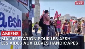 Manifestation pour les accompagnantes d’élèves en situation de handicap (AESH) à Amiens