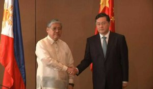 Le chef de la diplomatie chinoise rencontre son homologue philippin à Manille