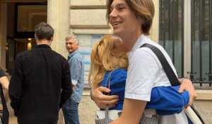 À Paris, les lycéens découvrent les résultats du baccalauréat