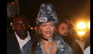Rihanna enceinte : elle dévoile son baby bump dans une nouvelle série de photos
