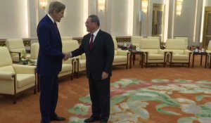 Climat: Kerry rencontre le Premier ministre chinois et appelle Pékin à une "coopération"