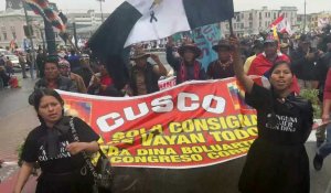 Pérou: manifestation à Lima pour demander la démission de la présidente
