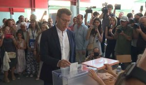 Espagne : le candidat du Parti populaire Alberto Nunez Feijoo vote aux élections générales