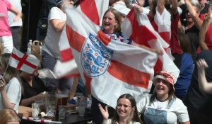 Coupe du monde féminine : les supporters anglais acclament le second but de leur équipe