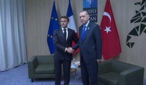 Sommet de l'OTAN : le président français Macron rencontre le président turc Erdogan