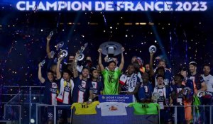 VIDÉO. Ligue 1 : course au titre, arbitrage... Pourquoi il faut suivre la saison 2023-2024