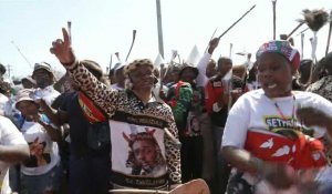 La foule rend hommage au prince zoulou Mangosuthu Buthelezi pour ses funérailles