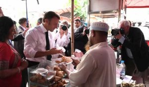 Macron va à la rencontre des Bangladais dans les rues de Dacca
