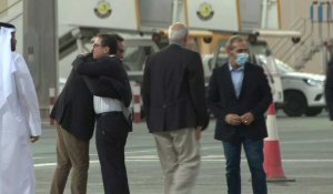 Les cinq ex-détenus américains libérés par l'Iran arrivent au Qatar (2)