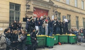 Retraites: le lycée parisien Henri IV bloqué par plusieurs dizaines d'élèves