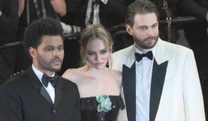 Cannes: montée des marches de l'équipe de la série "The Idol"