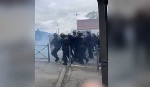 Le Meux. Les gendarmes lâchent des lacrymos face aux manifestants qui bloquaient les trains