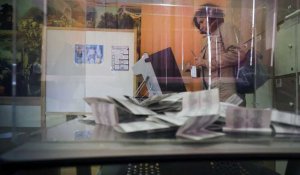 Élections en Bulgarie : pas de réel vainqueur, montée du camp pro-russe