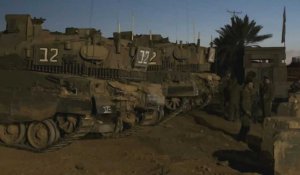Des chars israéliens déployés le long de la frontière avec Gaza
