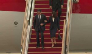 Le Premier ministre japonais arrive en Corée du Sud pour un sommet