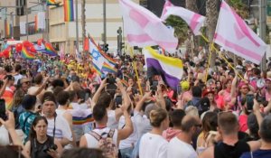 Une foule à la Gay Pride de Tel-Aviv