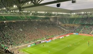 Football : Mathieu Debuchy acclamé à Saint Étienne pour son dernier match