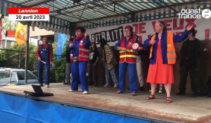 VIDÉO. Grève du 6 juin : À Lannion, la manifestation débute par une nouvelle chorégraphie des Rosies