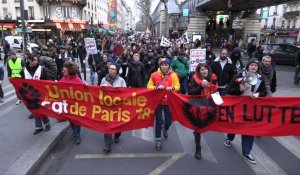 Retraites: Des centaines de personnes manifestent dans le nord-est de Paris